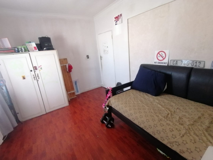 5 Bedroom Property for Sale in Lotus River Western Cape